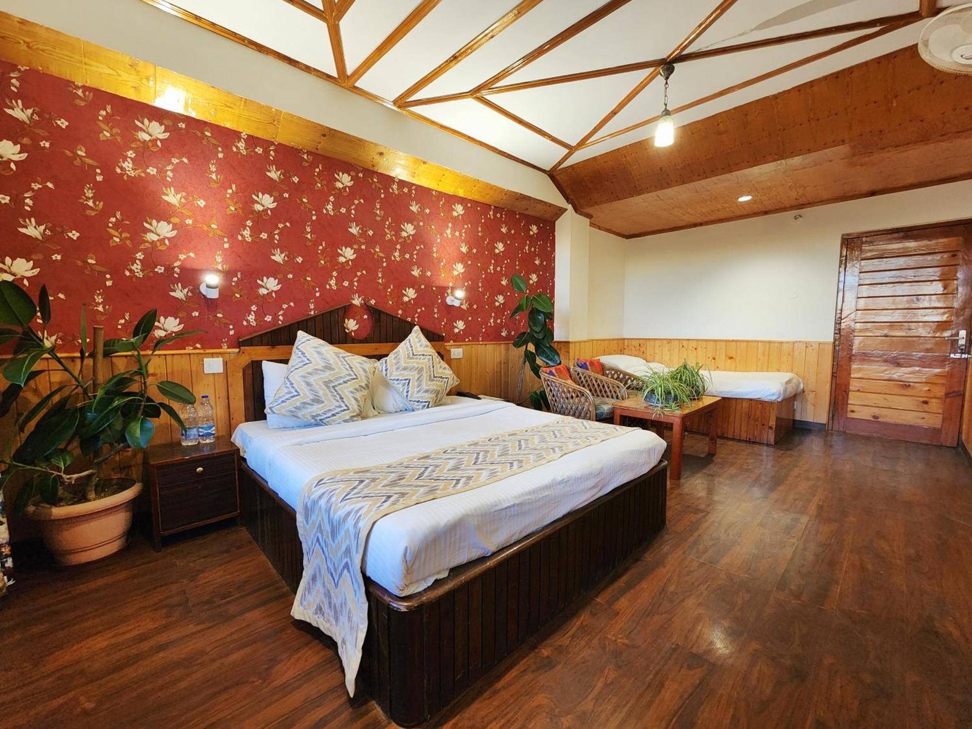 Hotel Pineview Shimla Exterior foto