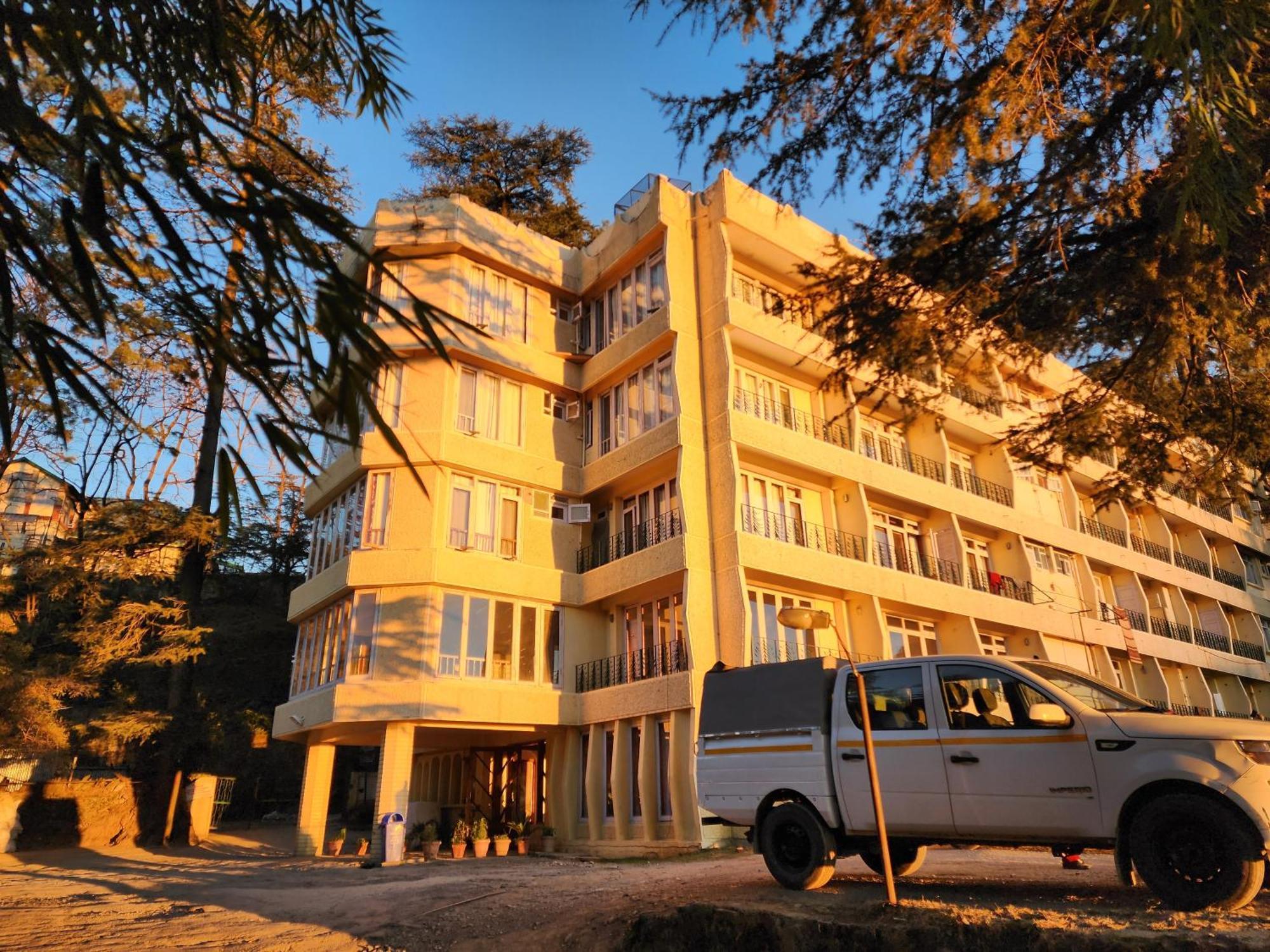 Hotel Pineview Shimla Exterior foto