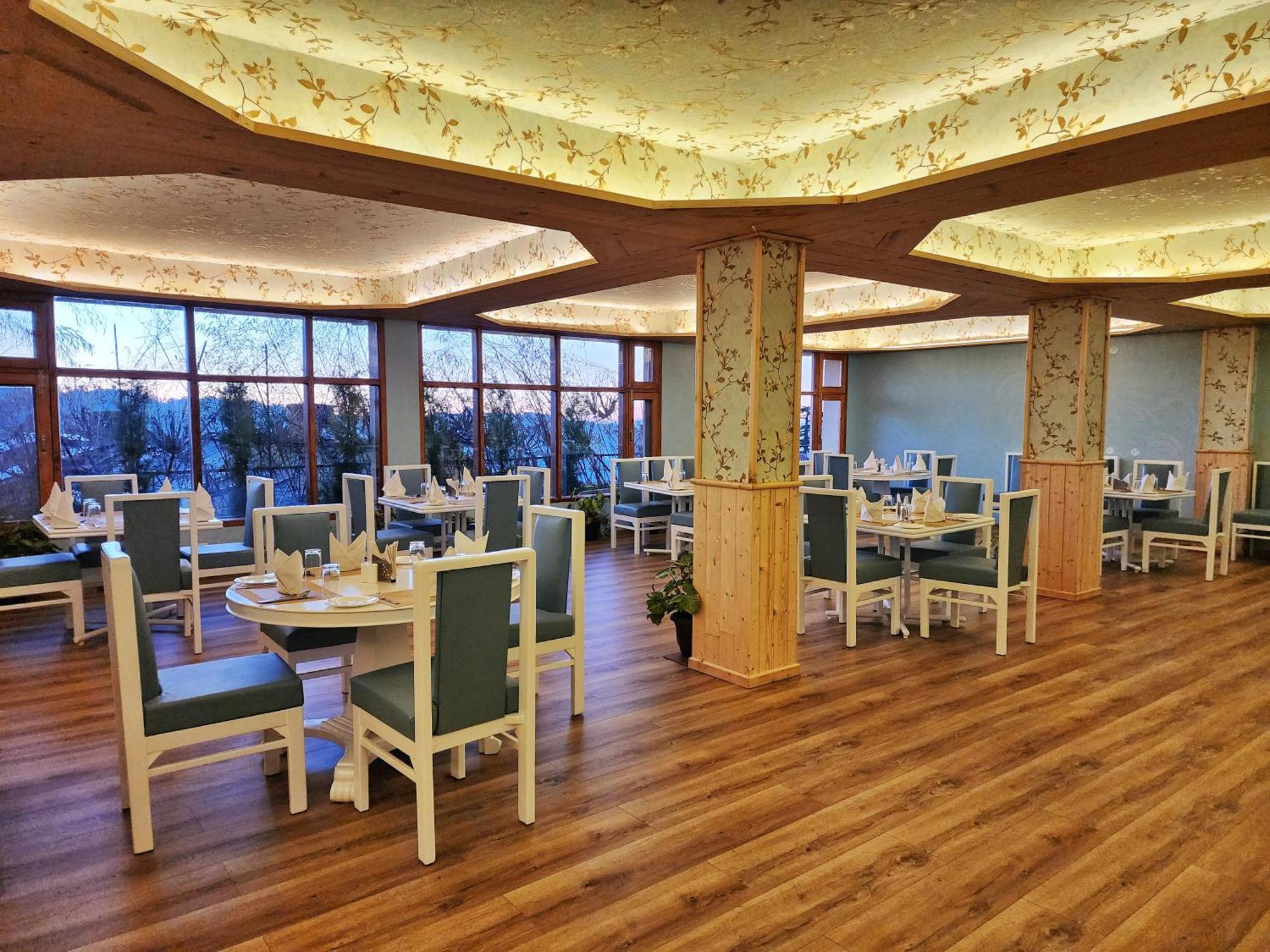 Hotel Pineview Shimla Exterior foto
